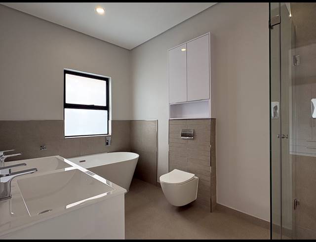 4 BEDROOM HOUSE FOR SALE IN SANDOWN